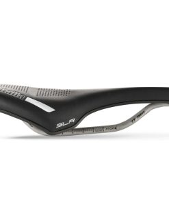 SLRboost lady side 3000x2000 1500x1000 1