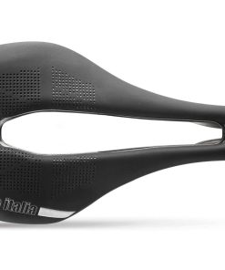 SLRboost lady top 3000x2000 1500x1000 1